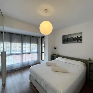 https://apartamento-august.top-hotels-tarragona.com