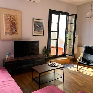 https://apartament-casa-corderet.top-hotels-tarragona.com